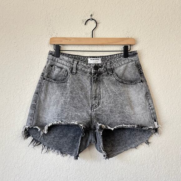 One Teaspoon Pants - One Teaspoon Grey Acid Wash High-Rise Cutoff Jean Shorts